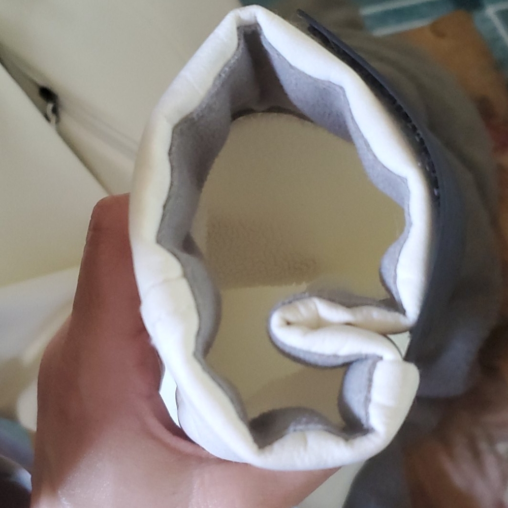 The North Face Jacket - Picture 8 of 8